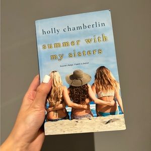Summer with my Sisters Book📚🤍